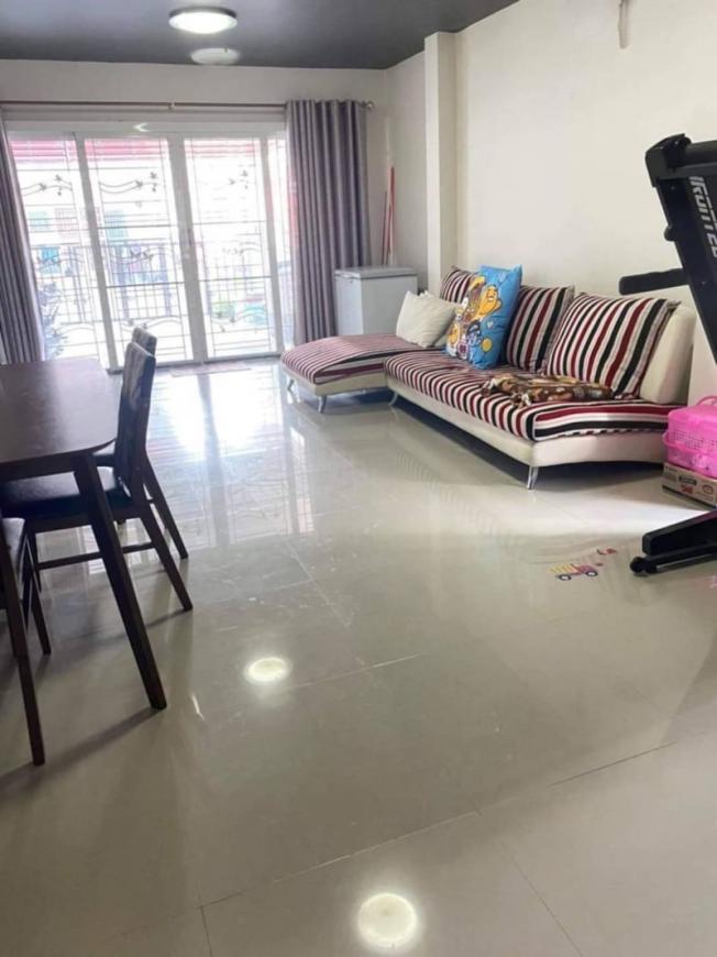 ขายบ้าน หมู่บ้านอรินสิริปาร์ค พานทอง ภาพที่ 4